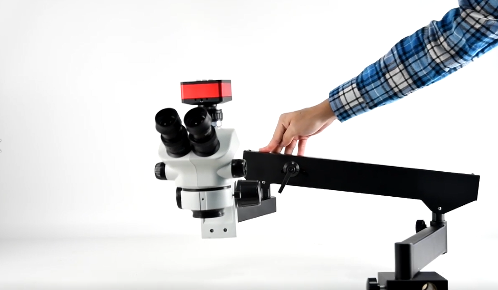 4k 工业相机带万向摇臂支架展示效果视频